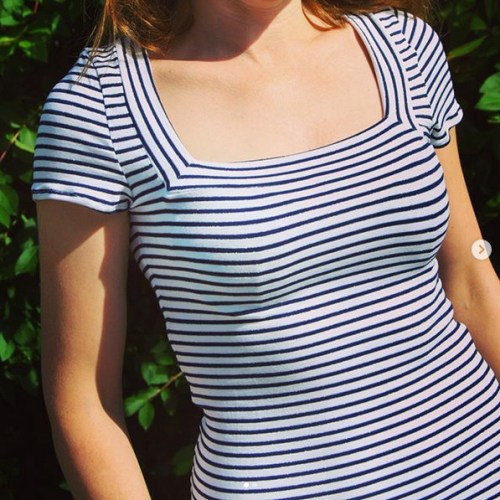 Mme Cocott.e - Tee-shirt Wanted de Vanessa Pouzet